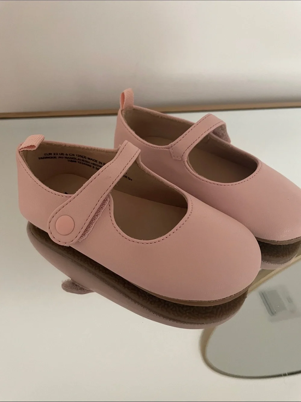 H&M Girls Pale Pink Mary Jane Shoes Size 22
